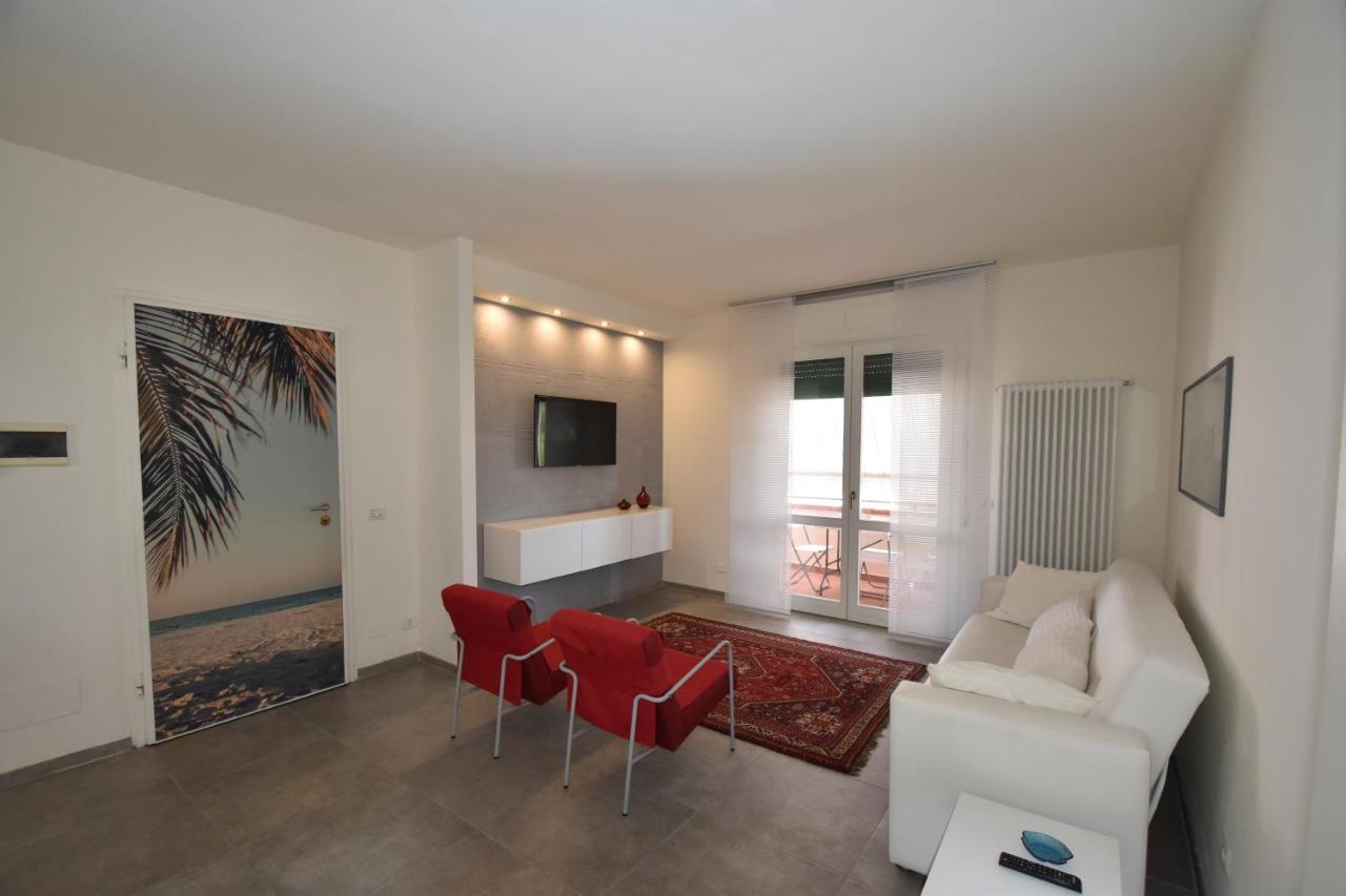 Ferienwohnung Rada - Zona Mare Con Clima, Posto Auto E Terrazza Marina di Campo Exterior foto