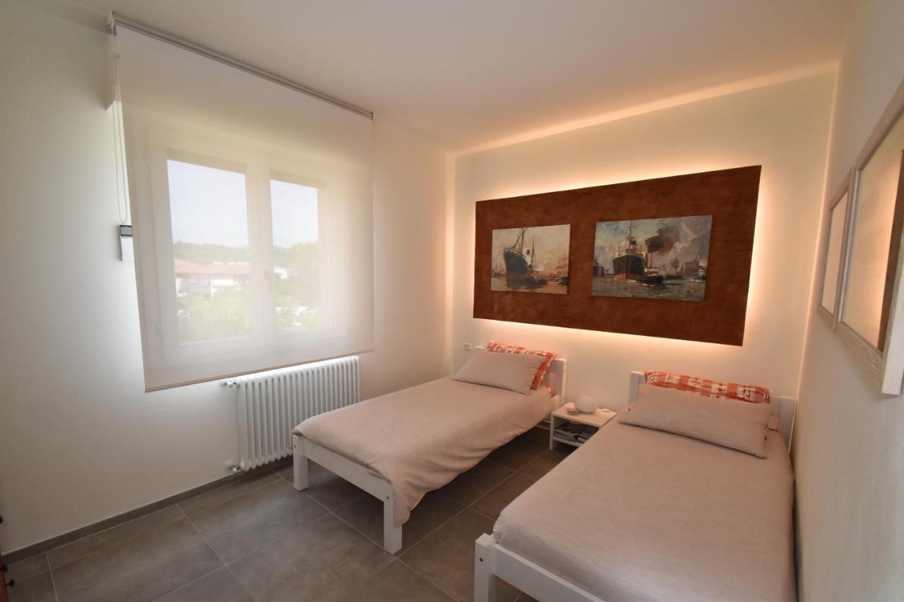 Ferienwohnung Rada - Zona Mare Con Clima, Posto Auto E Terrazza Marina di Campo Exterior foto